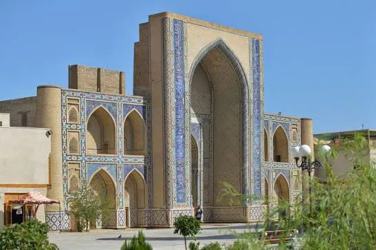 Samarcanda: il Registan e l'azzurro di Tamerlano