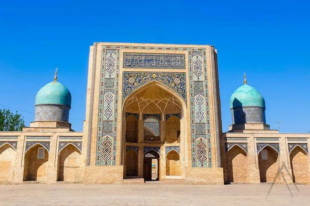 Tashkent: tra moschee, bazar e piazze sovietiche