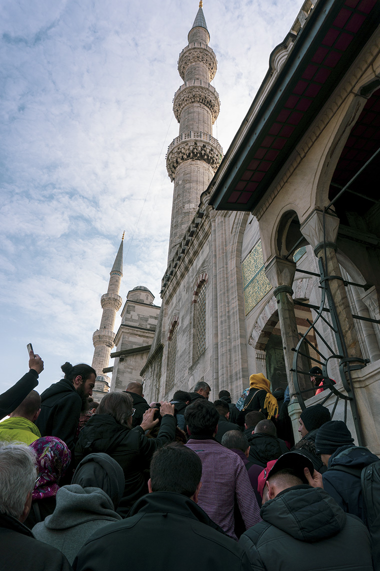 Istanbul Ingresso alla Moschea Blu - Condividiamo il viaggio