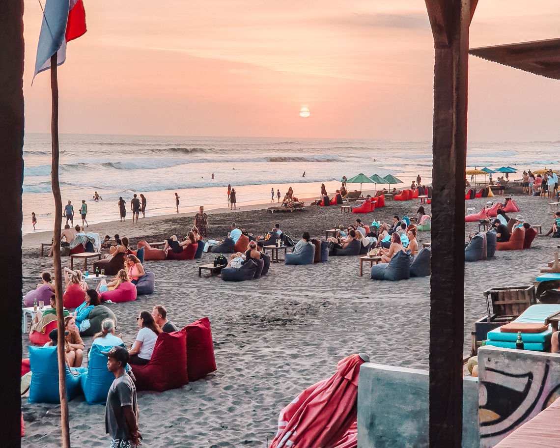 Tramonto a Canggu - Condividiamo il viaggio Tramonto a Canggu - Condividiamo il viaggio