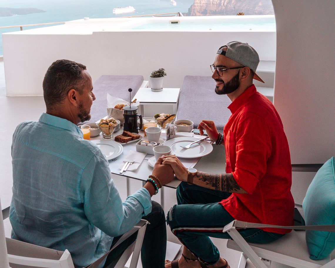 Alti Suite Colazione - Condividiamo il viaggio Alti Suite Colazione - Condividiamo il viaggio