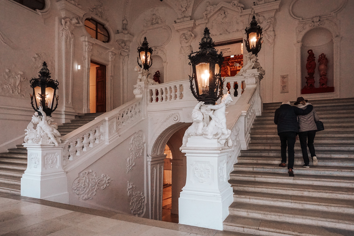 Scalinata interna Palazzo Belvedere - Condividiamo il viaggio