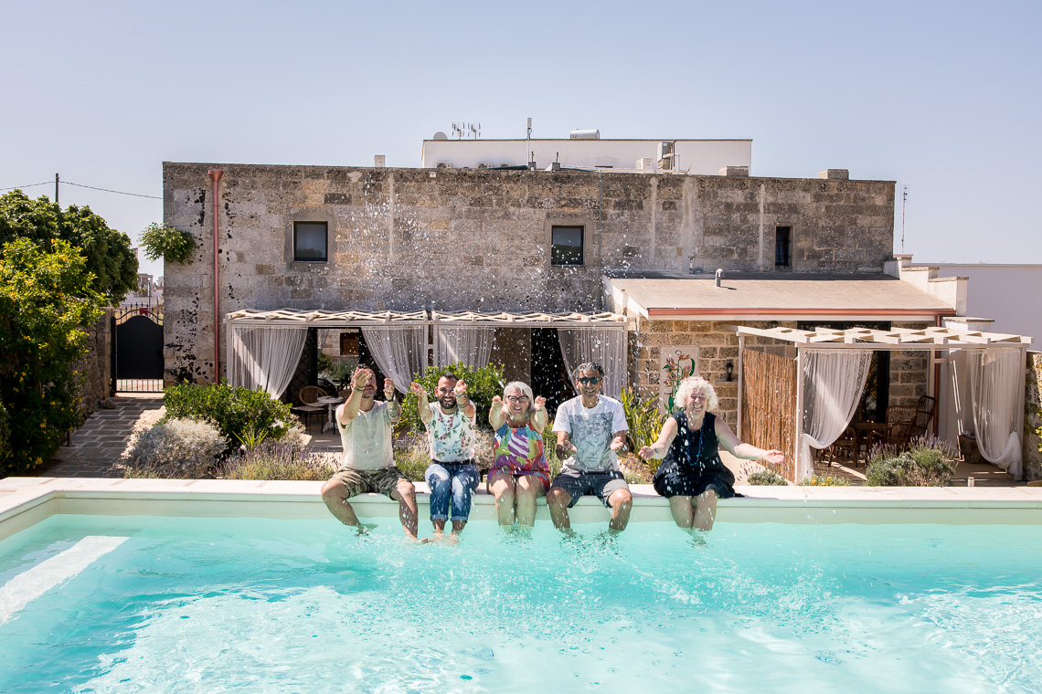 Tutti in piscina - Condividiamo il viaggio