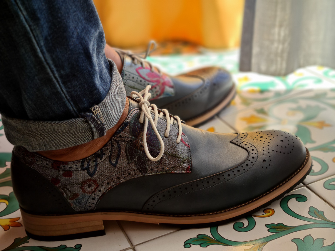 Handmade shoes for gentlemen - Condividiamo il viaggio Handmade shoes for gentlemen - Condividiamo il viaggio