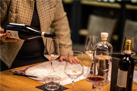 Arborina Relais - Barolo Experience - Condividiamo il viaggio